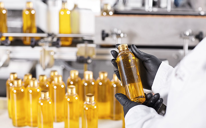 Com afecta el format de l'envàs a l'envasat d'un producte líquid